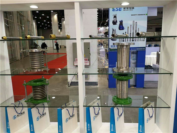 錦州同心異徑橡膠軟接頭，DN80*65，介質(zhì)液壓油